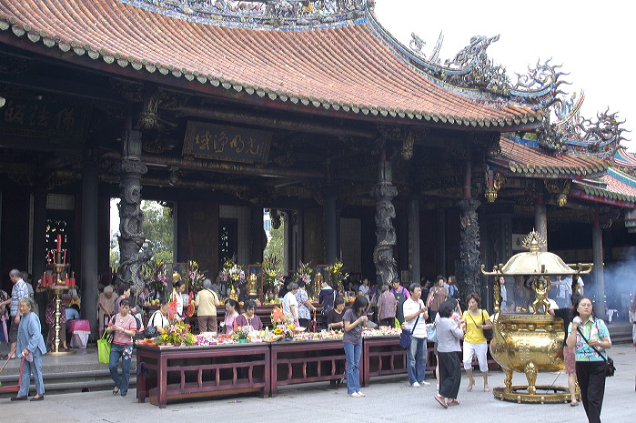 longshantemple.jpg